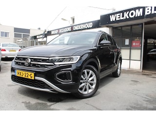 Volkswagen T-Roc 1.5 TSI Life / Adapt CruiseControl / Camera / Virtual Dash / Carplayy