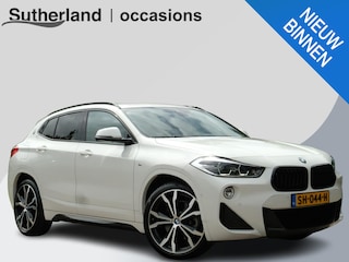 BMW X2 sDrive20i High Executive 190 PK | Panorama dak | Stoelverwarming | Vol lederen bekleding | CarPlay| Elektrische klep | LED verlichting | Lichtmetalen velgen | Achteruitrijcamera |