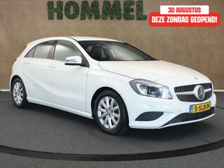 Mercedes-Benz A-klasse 180 CDI Edition Navigatie 4U3 - ORIGINEEL NEDERLANDSE AUTO - TREKHAAK - PARKEERSENSOREN VOOR EN ACHTER - NAVIGATIE - CRUISE CONTROL - 6 VERSNELLINGEN - AIRCO - MICHELIN CROSS CLIMATE BANDEN