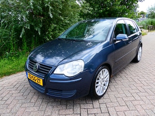 Volkswagen Polo 1.4-16V Sportline 5 deurs Automaat Clima Historie