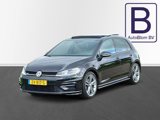 Volkswagen Golf 1.5 TSI Highline Business R-Line /Mooie Auto!/Pano/Camera/Carplay/Digi Dash/