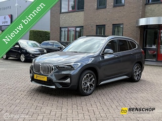 BMW X1 sDrive20i High Executive Panodak Leer Memory Navi Camera HUD LED
