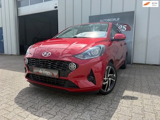 Hyundai i10 1.0 Premium / Airco / Navi / Cruise Control / Trekhaak / Achteruirij camera / Stuur & Stoelverw. /