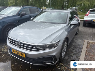 Volkswagen Passat Variant 1.4 TSI PHEV GTE Business l Trekhaak l Elektr. Stoel incl Memory l Pano Dak l Half Leder l Adaptive Cr Control l Matrix l
