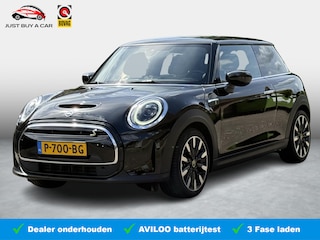 Mini Mini Business Edition 33 kWh SOH 96,7% / Harman-Kardon / 3 Fase / Apple & Android / Stoelverwarming / Camera / Cruise Control / Full-LED /