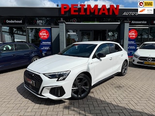 Audi A3 Sportback 40 TFSI e Edition S Line | Apple Carplay | Stoelverwarming | ACC | |Matrix | Climate control |