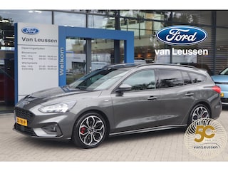 Ford Focus Wagon 125PK ST-LINE BUSINESS TREKHAAK WINTERPACK AD-CRUISE 18"LM-VELGEN KEYLESS P-SENSOREN