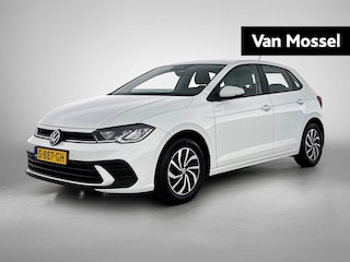Volkswagen Polo 1.0 TSI Life Business | Parkeersensoren Voor/achter | 15 Inch velgen | Cruise control | Stoelverwarming | Airco | Navigatie |