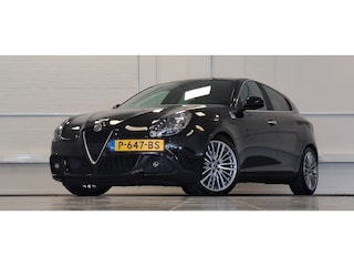 Alfa Romeo Giulietta 1.4 T Distinctive Sportuitlaat Nieuwe APK Garantie