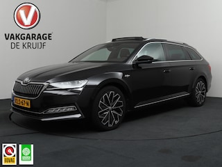Skoda Superb 1.4 TSI iV PHEV Laurin & Klement | 360° Camera | Trekhaak | Panoramadak!