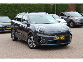 Kia Niro e-Niro ExecutiveLine 64 kWh / Camera / Leder / Keyless / Stoelventilatie / Navigatie / Dodehoek / DAB / Cruise Control