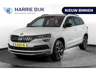 Skoda Karoq 1.5 TSI ACT Sportline Business 150 PK | Dig. Cockpit | Adapt. Cruise | Winterpakket | PDC | Camera | NAV + App. Connect | ECC | Elek. Trekhaak | LM 19" |