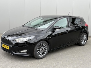 Ford Focus 125PK EcoB. ST-Line Trekhaak/Camera/Carplay-android/Navigatie/Cruise-control