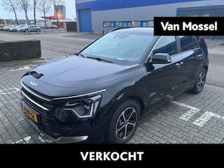 Kia Niro 1.6 GDi DynamicPlusLine | Adaptieve Cruise Control | Panodak | Stoel/stuurverwarming | Trekhaak | Dodehoekdetectie | Camera
