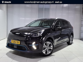 Kia Niro e-Niro DynamicPlusLine 64 kWh SOH 100% Stoel en Stuur verwarming, Schuif kantel dak, Apple Carplay/Android Auto, Navigatie, Camera.