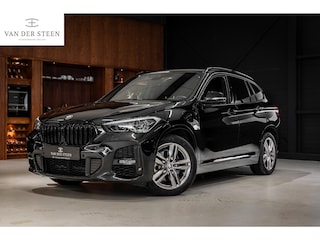 BMW X1 xDrive25e High Executive M Sport | Leder | Afn. Trekhaak
