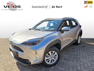 Toyota Yaris Cross 1.5 Hybrid 115 Active SAFETY/DODE HOEK/PARKEERSENSOREN/STOEL-/STUUR EN VOORRUIT VERW.