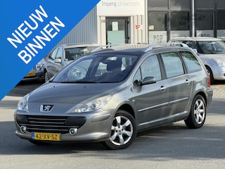 Peugeot 307 SW 2.0-16V Premium Automaat | Panoramadak | Trekhaak | Lees advertentie