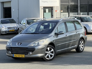 Peugeot 307 SW 2.0-16V Premium Automaat | Panoramadak | Trekhaak | Lees advertentie