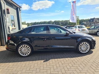 Audi A3 Limousine 30 TFSI Advance Digitaal dashboard Carplay