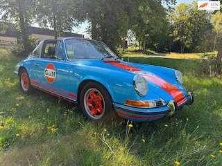 Porsche 911 2.2 targa Gulf Tribute, gerestaureerd& motor revisie, zeer mooie auto 1043 km na restauratie USA document ,