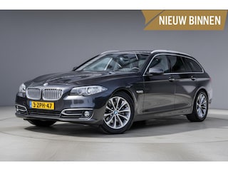 BMW 5-serie Touring 520i Luxury NL-auto|Elek.Trekhaak|Sportstoelen|Leder|Elek.-klep|Camera|Dealeronderhouden