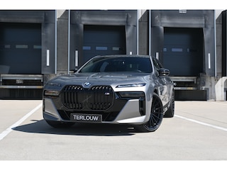 BMW M760e xDrive