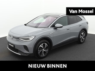 Volkswagen ID.4 Pure 52 kWh 170pk | Navigatie | Apple Carplay en Android Auto | Parkeercamera | Stuur\stoel- Verwarming | Warmtepomp | IQ light |