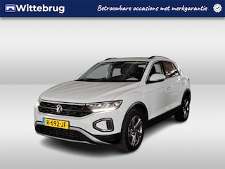 Volkswagen T-Roc 1.0 TSI 110pk Life 75 Edition / Virtual cockpit / App. Connect / Achteruitrij camera / 16'' LMV