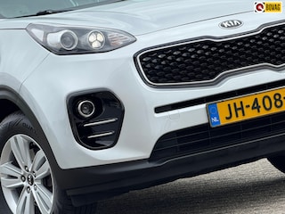 Kia Sportage 1.6 GDI First Edition - Sparkling Silver - Trekhaak/Nav/Camera