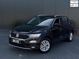 Volkswagen T-Roc 1.5 TSI Style DSG NAVI|PDC|TREKHAAK|AIRCO|MF STUUR|ELEK PAKKET