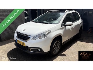 Peugeot 2008 1.2 VTi Allure