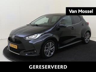 Toyota Yaris 1.5 Hybrid Executive | airco automatisch | Apple Carplay/Android | Autonomous Emergency Braking | bots herkenning en activatie | cruise control adaptief | lederen/stof bekleding | lichtmetalen velgen 17" | navigatiesysteem full map |