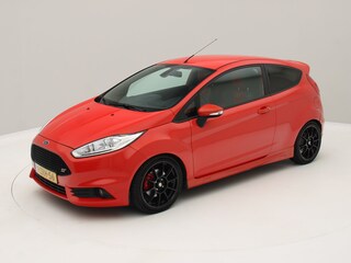 Ford Fiesta 1.6 ST2 182pk Recaro/ Sparco set/Stoelverw./ Navi.