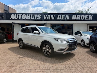 Mitsubishi Outlander 2.0 2WD Instyle|Navi|Cruise|Clima|Carplay|360 Camera|Trekh|Pdc|Lmv|Elek Pakket|Nw Apk