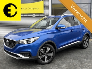 MG ZS EV Luxury 45 kWh | Leder | Stoelverwarming | CarPlay | Pano