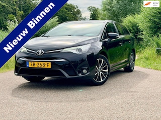 Toyota Avensis Touring Sports 1.8 VVT-i SkyView Edition PANO CAMERA NAVI ECC GOED ONDERHOUDEN