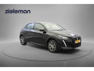 Peugeot 208 Active Pack 50 kWh - Carplay, Navi, Cruise, SOH 90,25% LAAD NIET