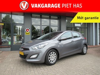 Hyundai i30 1.6 GDI i-Drive Cool | Airco | LED Dgrijverlichting | Radio-CD | Incl. Garantie | 2e Eigenaar |