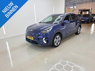 Kia Niro E-NIRO EXECUTIVELINE 64 KWH (100% SOH) I V/D EERSTE EIGENAAR I SCHUIF/KANTELDAK I 3-FASE LADEN