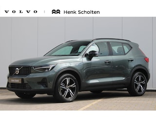 Volvo XC40 2.0 B4 Plus Dark | Elektrisch Verstelbare Voorstoelen | Keyless | Elektrische Achterklep | Premium audio by Harman Kardon | Stoelverwarming | Stuurverwarming | Adaptieve Cruise Control | Pilot Assist | Dodehoek herkenning