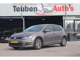 Volkswagen Golf 1.6 TDI Highline BlueMotion | Parkeerhulp | Airco | Navigatie |