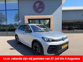 Volkswagen Tiguan 1.5 eHybrid R-Line | Black line | 360 Camera | Trekhaak | Dode hoek | IQ light | Elek. klep | Rijklaar incl. garantie