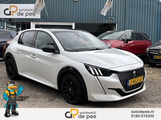 Peugeot 208 1.2 PureTech GT-Line GARANTIE/AUTOMAAT/CARPLAY/PAN.DAK/DAB+/PDC V+A/CAMERA/TREKHAAK/LICHTMETAAL rijklaarprijs!