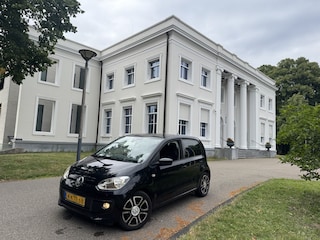 Volkswagen Up 1.0 high up! 5 DEURS, 1E EIG !!