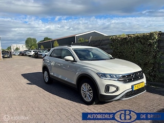 Volkswagen T-Roc 1.5 TSI Life Automaat Apple carplay, Camera