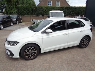 Volkswagen Polo 1.0 TSI Life Business Ecc, PDC v+a, Navigatie, carplay, LM velgen, stoelverwarming
