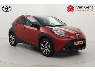 Toyota Aygo 1.0 VVT-i S-CVT Pulse | Apple Carplay / Android Auto | Adaptive Cruise | Clima | Parkeersensoren achter | Camera | 17 inch | Privacy glas