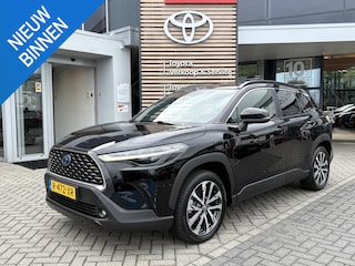 Toyota Corolla Cross 2.0 High Power Hybrid First Edition BLIND-SPOT EL-ACHTERKLEP LM-VELGEN KEYLESS PARK-SENSOREN STOELVERW DRAADLOOS-LADEN AD-CRUISE BLUETOOTH