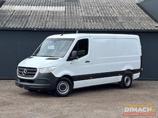 Mercedes-Benz Sprinter 316 CDI L2H1 - automaat - trekaak 3.5 ton - airco - mbux - stuurwielbediening - schuifdeur - achterdeuren - 3 pers cabine